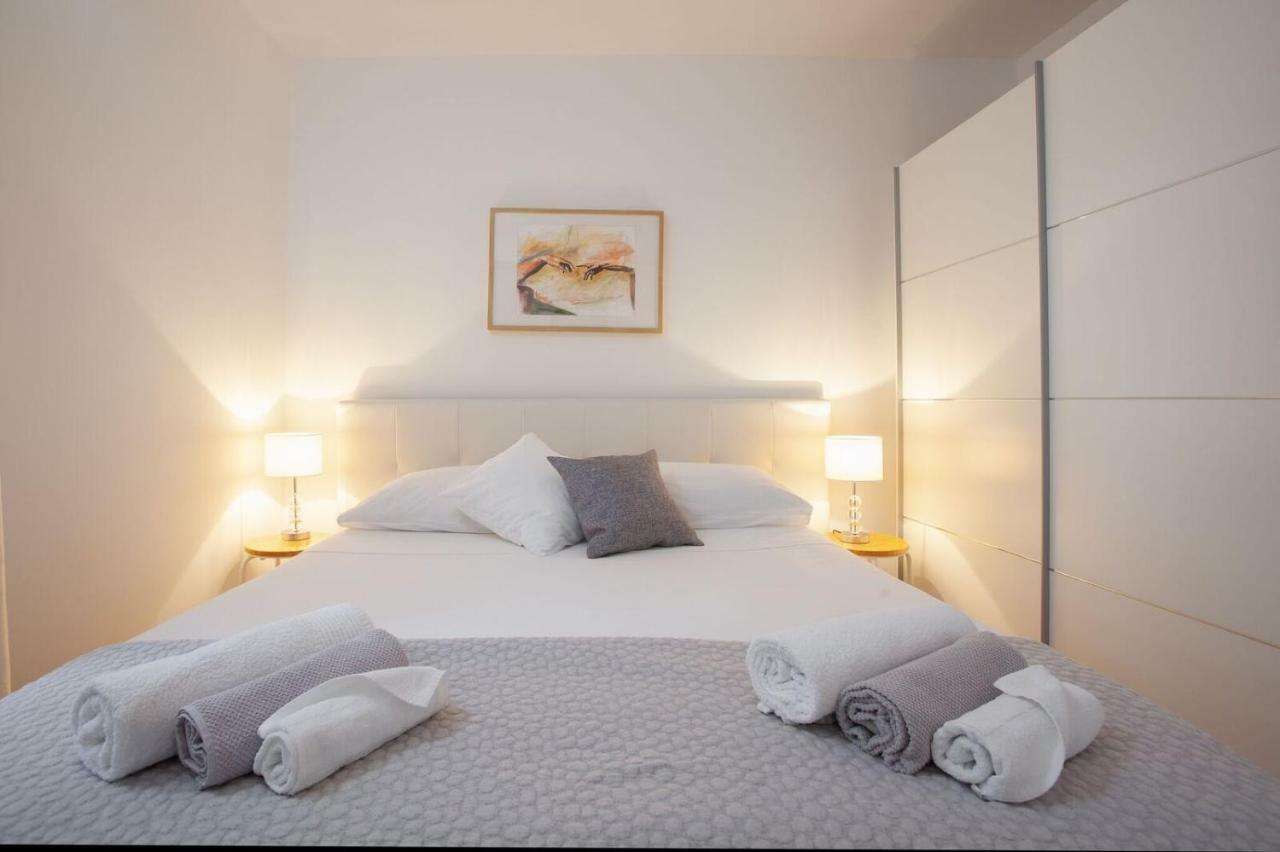 Boutique Waterfront Apartments Podgora Kültér fotó